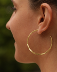 Boucle d'oreille CREOLE MARTELEE
