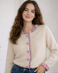Gilet Maille Ecru - Finitions fleuries